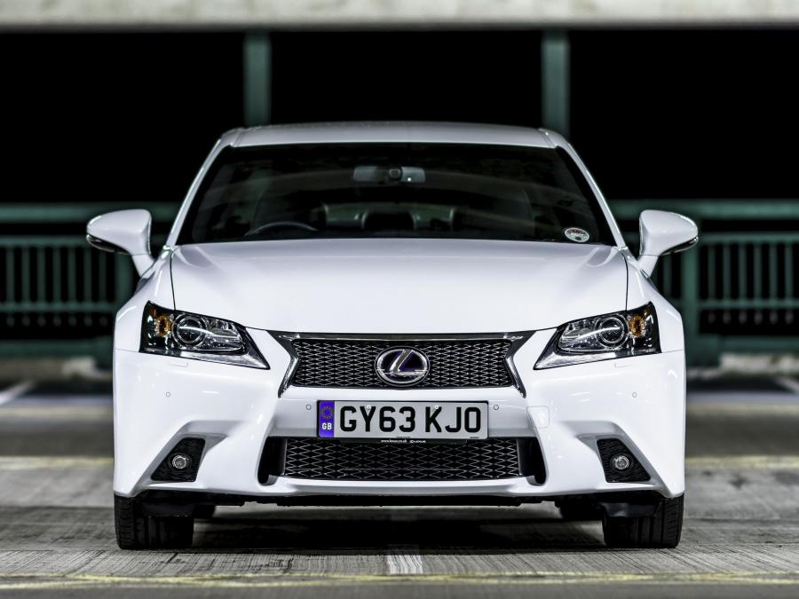  Lexus GS300h F-Sport 2013 года  (UK) (фото 2 из 11)